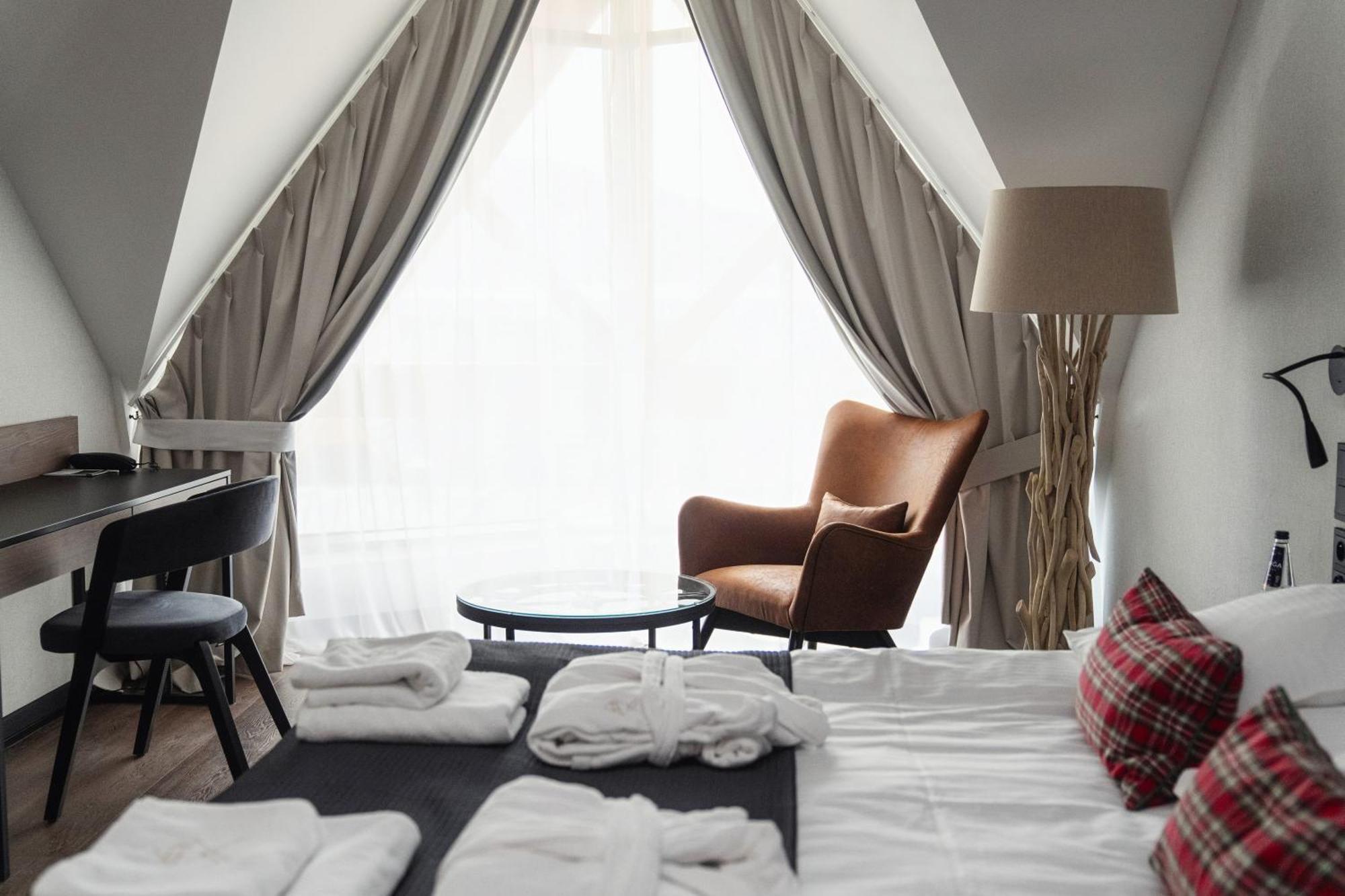 Rysy Boutique Hotel Ζακοπάνε Δωμάτιο φωτογραφία A room at the hotel